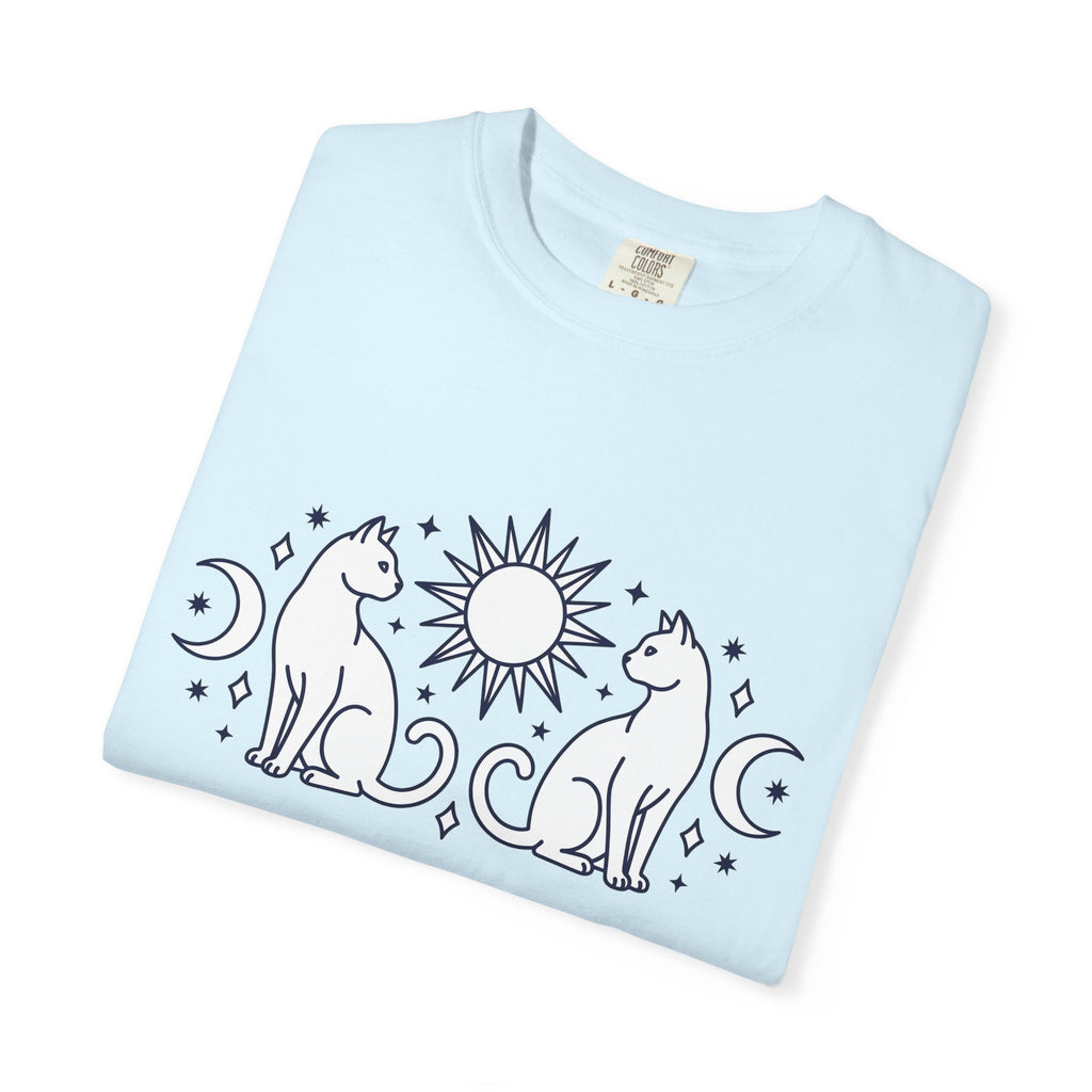 Magical Cats Shirt Cat Astrology Gift Women Outline Tee Kitties T-Shirt Cat Fan Feline Tshirt Zodiac Graphic Clean Crescent Moon Tshirt