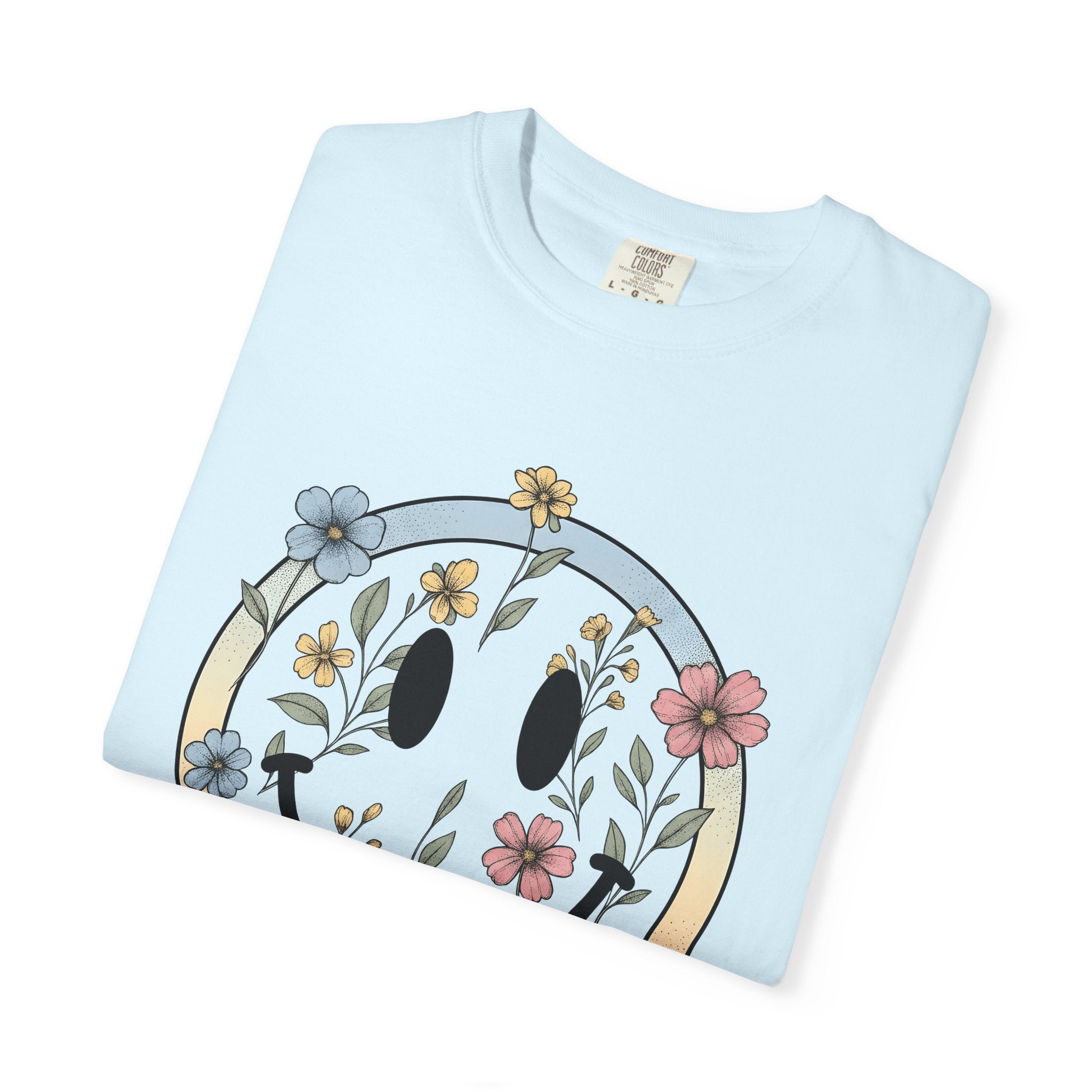 Smile Face Blossoms Shirt Boho Chic Flower Gift Women Hand Drawn Tee Smiley Face T-Shirt Bohemian Fan Illustrated Graphic Floral Design