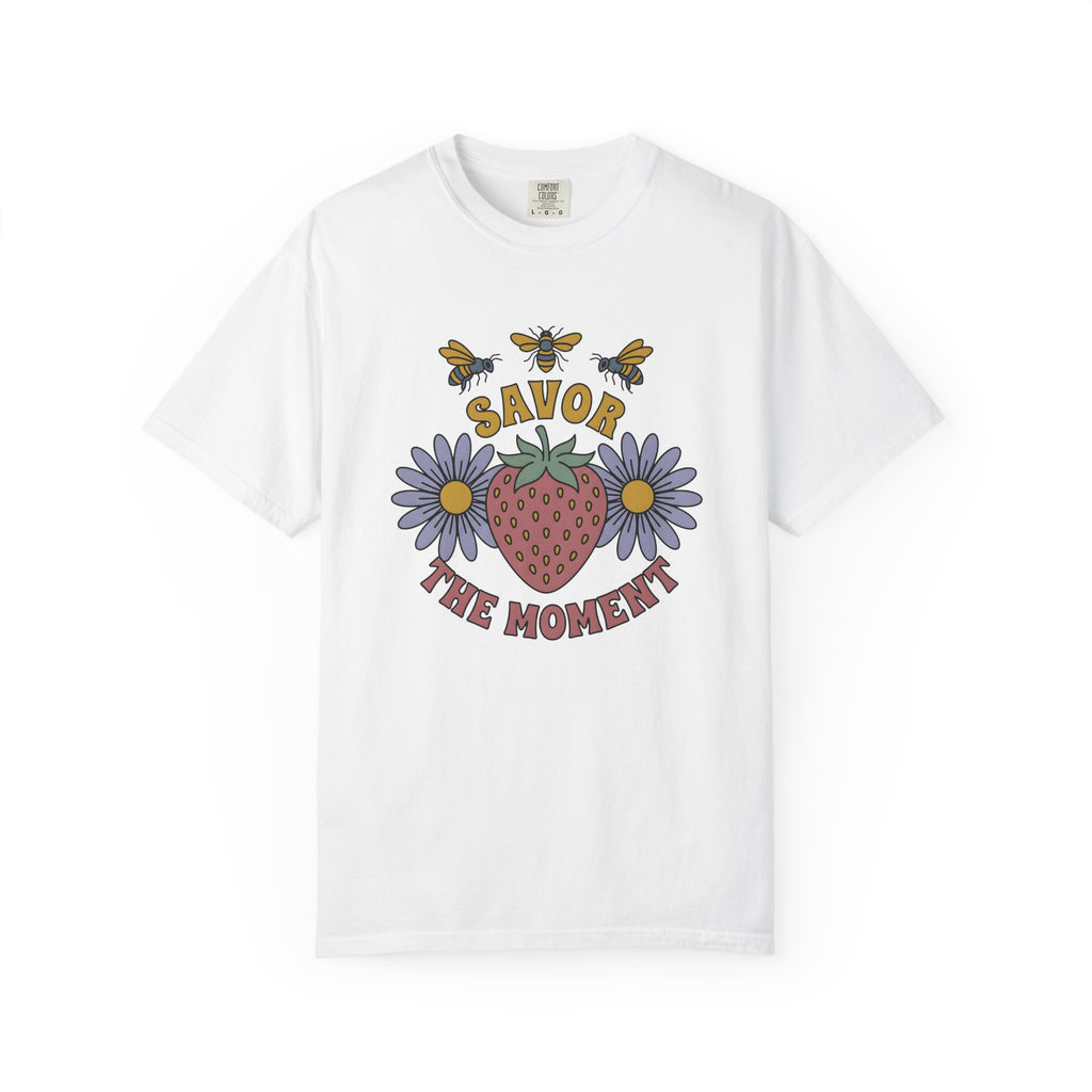 Strawberry Flower Shirt Boho Chic Outdoors Gift Women Sketch Tee Strawberry T-Shirt Hippie Fan Hand Drawn Tshirt Nature Graphic Vintage