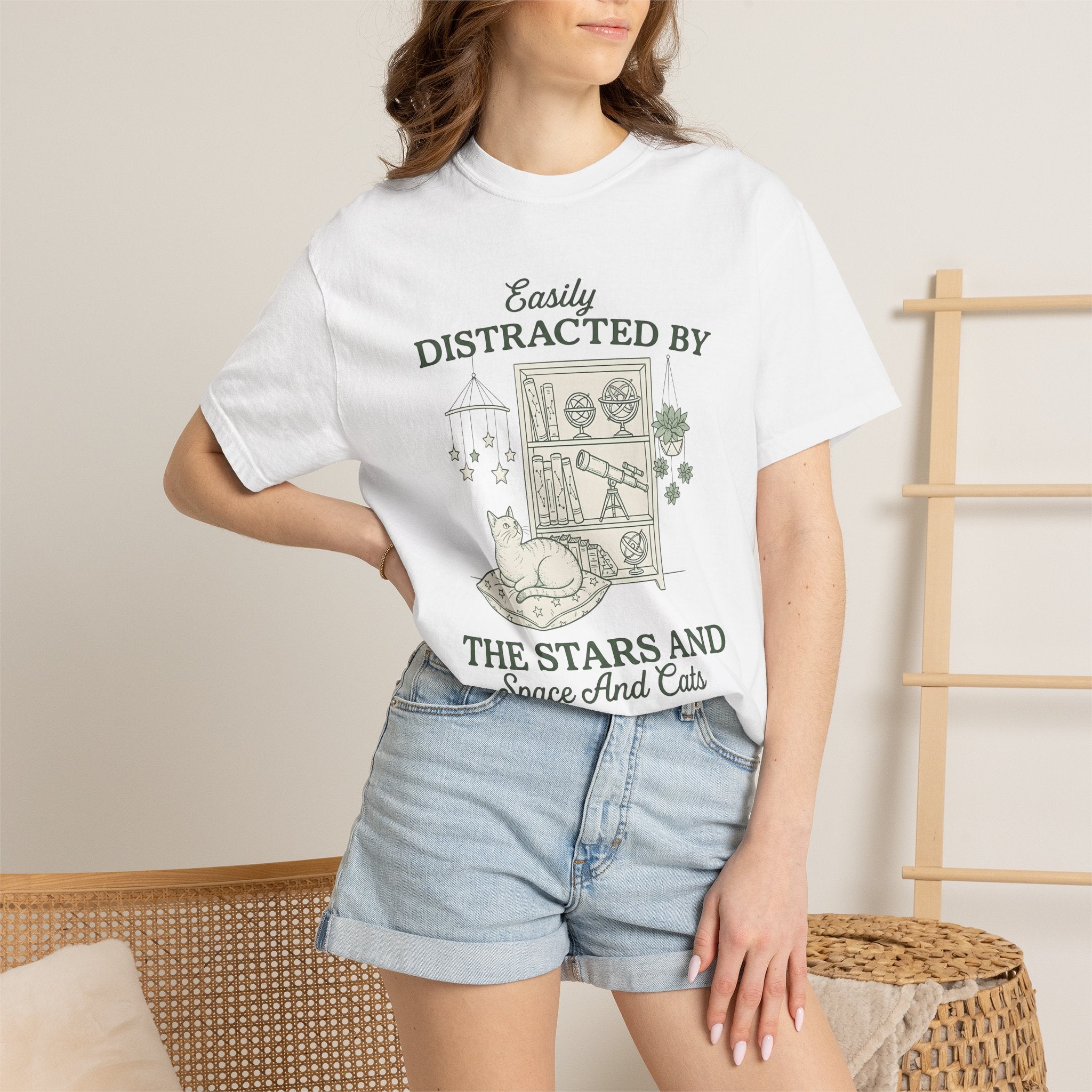 Kitten Shelf Shirt Cat Space Gift Women Outline Tee Cat Shelf T-Shirt Cat Fan Minimalist Tshirt Galaxy Graphic Modern Spyglass Tshirt