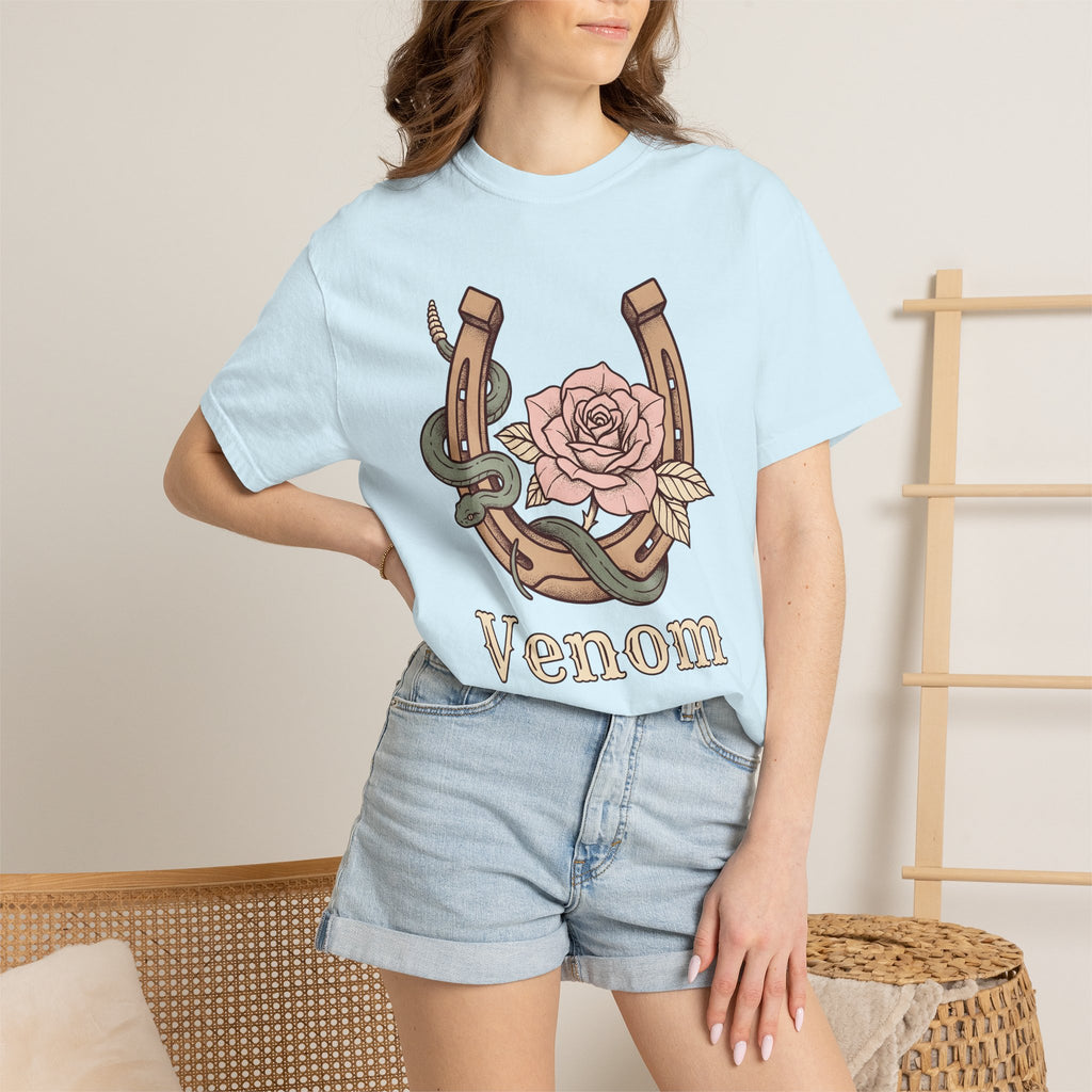 Horseshoe Serpent Blossom Shirt Cowgirl Country Gift Women Line Art Tee Blossom T-Shirt Rodeo Fan Outlined Tshirt Rustic Graphic Sketch