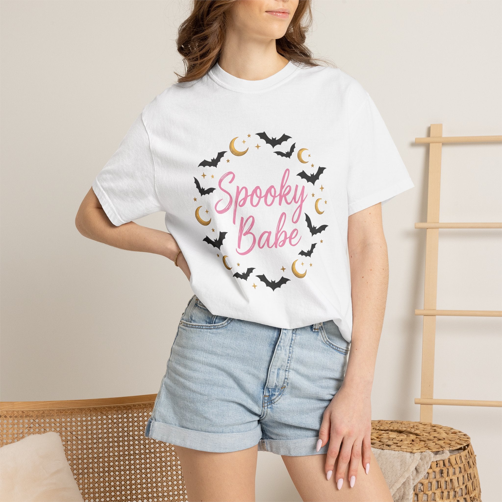 Bat Moon Image Shirt Halloween Eerie Gift Women Sweet Tee Lunar T-Shirt Horror Fan Spooky Graphic Tshirt Classic Shining Stars Tshirt