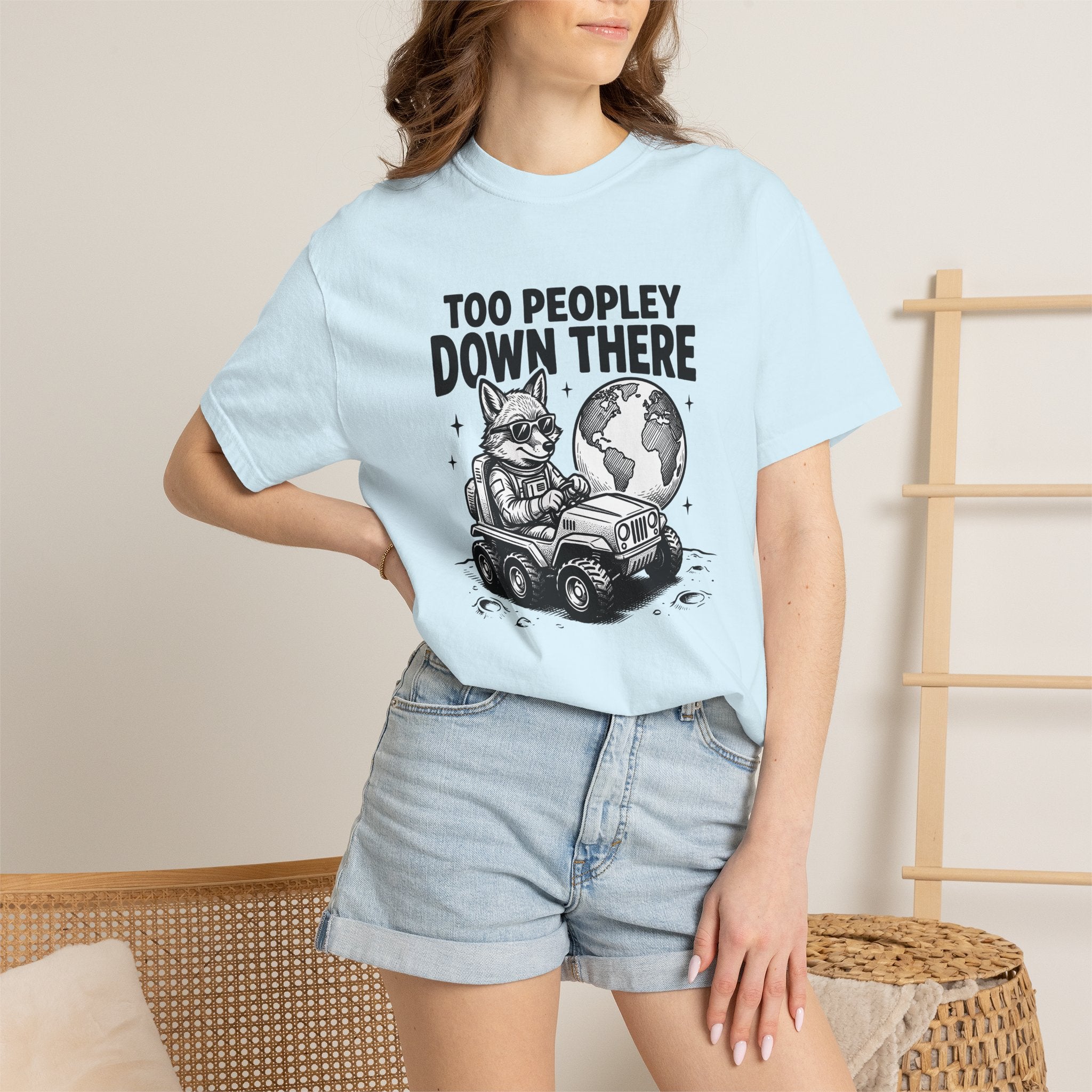 Raccoon Astronaut Shirt Funny Animal Gift Women Vintage Tee Trash Panda T-Shirt Humor Fan Retro Tshirt Wildlife Graphic Hand Drawn Moon