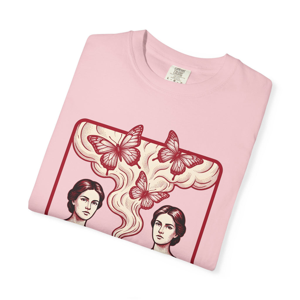 Dual Women Shirt Boho Chic Magical Gift Women Classic Tee Lesbians T-Shirt Bohemian Fan Vintage Tshirt Mystical Graphic Line Art Insect