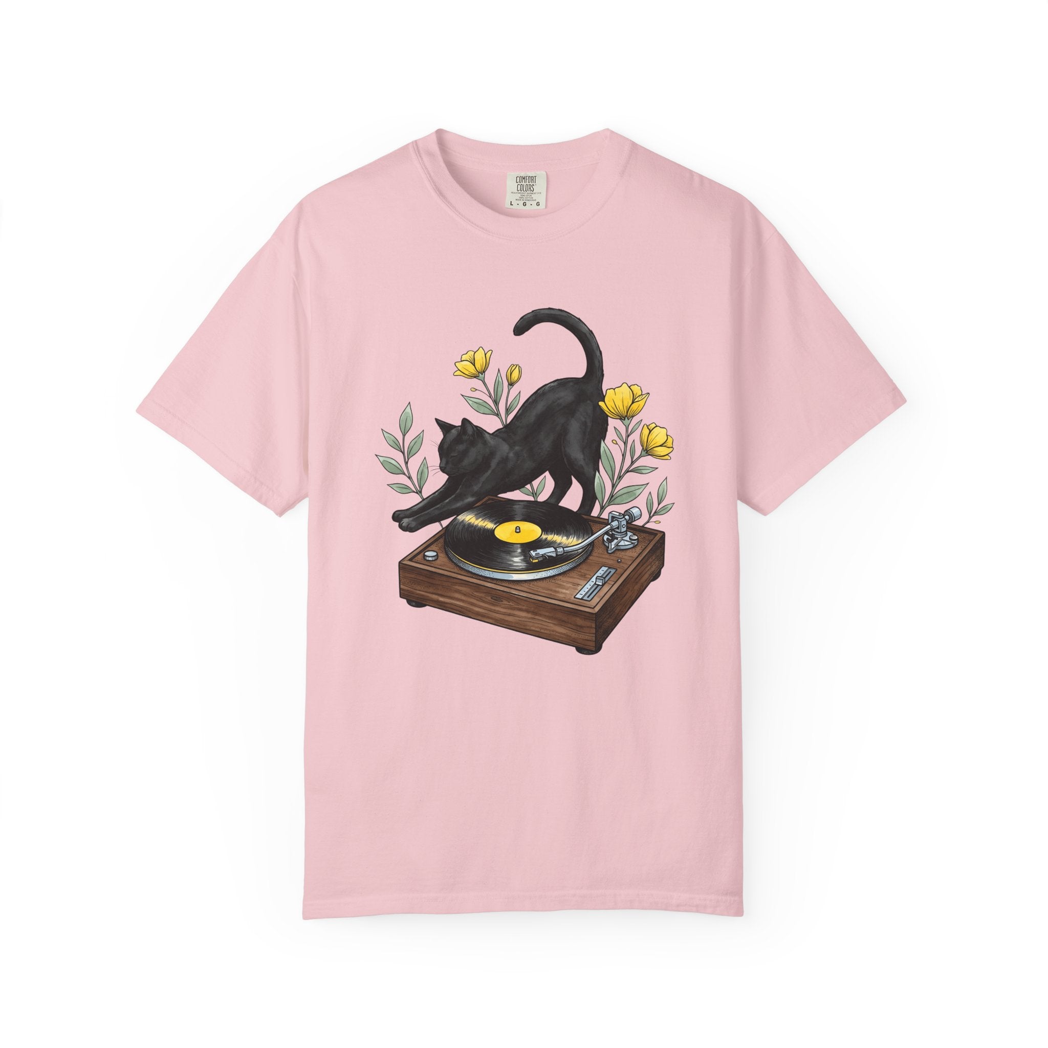 Black Cat Shirt Cat Music Gift Women Hand Drawn Tee Kitty T-Shirt Feline Fan Illustrated Graphic Musician Design Vintage Record Player