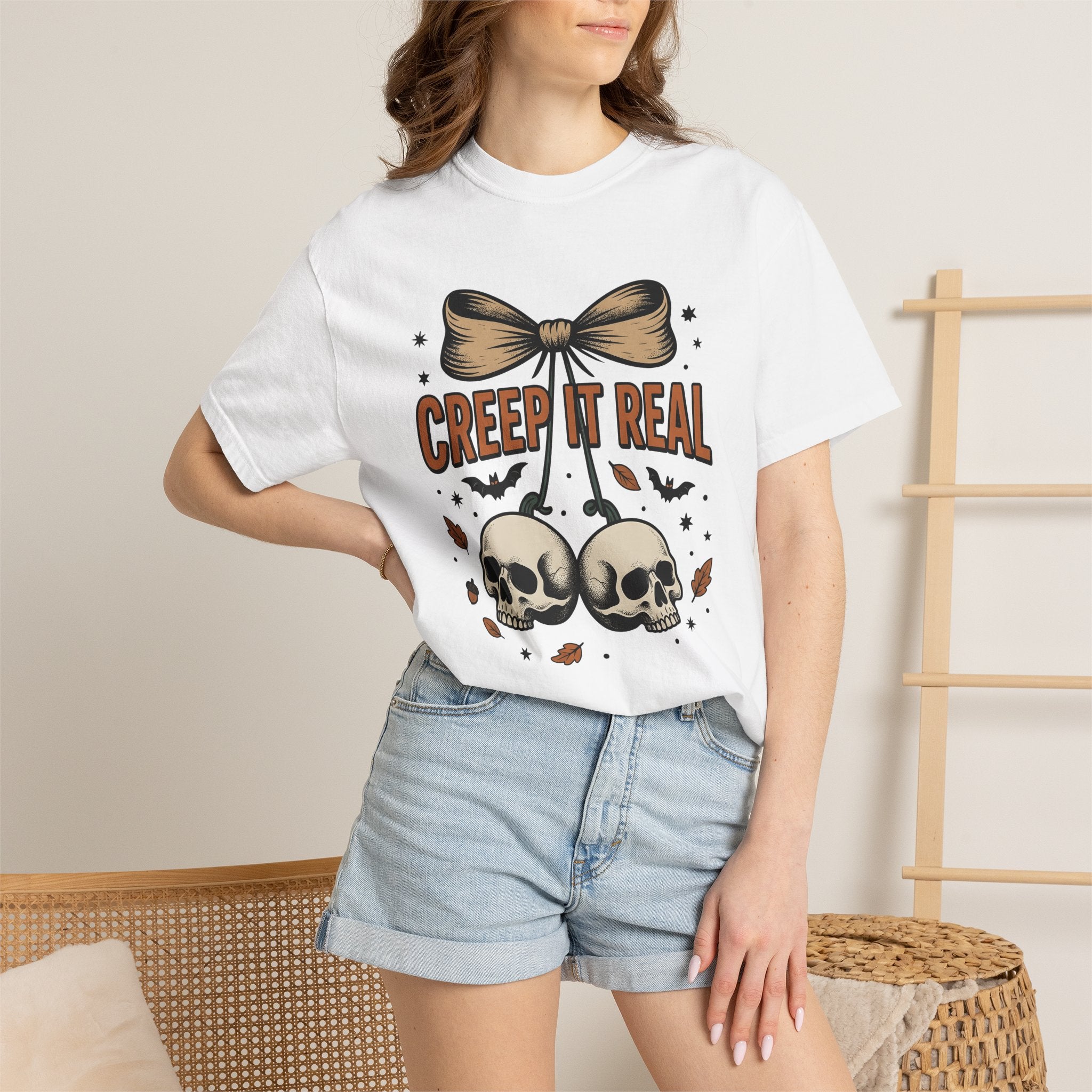Skulls Bow Shirt Halloween Gothic Gift Women Vintage Tee Skull T-Shirt Horror Fan Retro Tshirt Dark Graphic Hand Drawn Bats Tshirt
