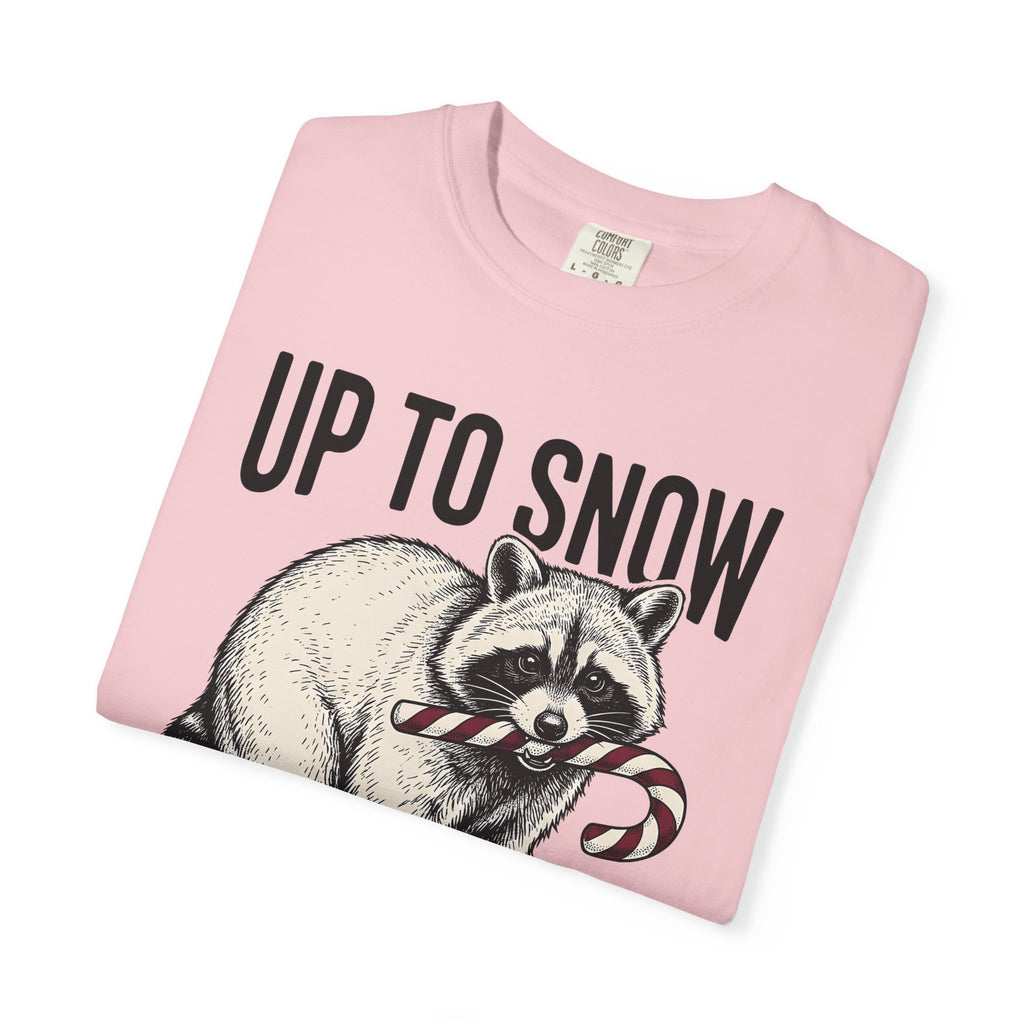Raccoon Candy Cane Shirt Holiday Animal Gift Women Vintage Tee Trash Panda T-Shirt Christmas Fan Retro Tshirt Wildlife Graphic Hand Drawn