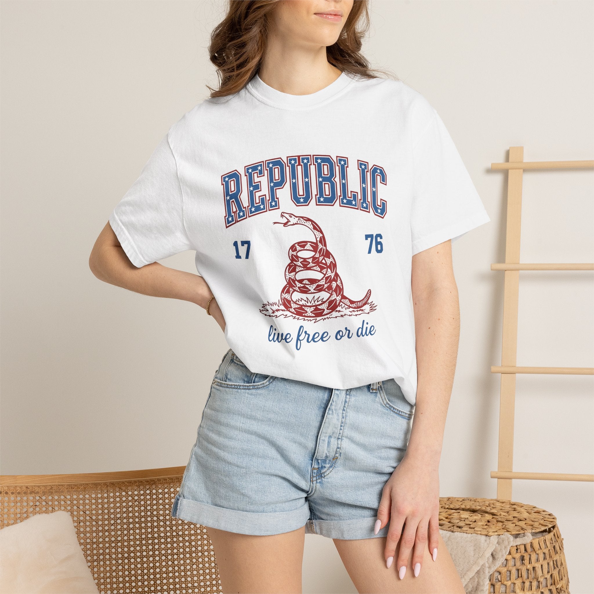 Rattlesnake Graphic Shirt America Freedom Gift Women Patriotic Tee Snake T-Shirt American Fan Retro Tshirt Liberty Graphic Vintage Stars