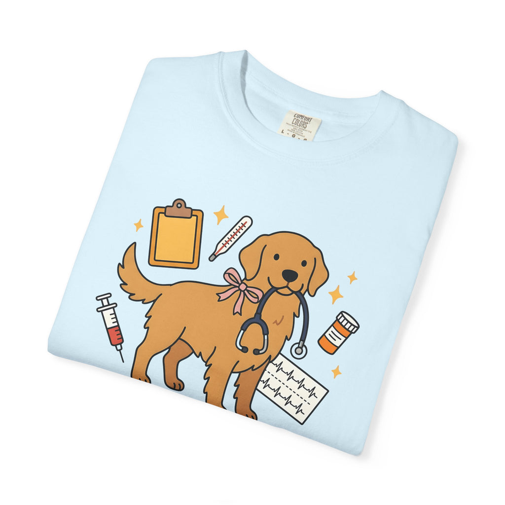 Retriever Dog Shirt Nurse Puppy Fan Gift Women Hand Drawn Tee Dog T-Shirt Healthcare Enthusiast Illustrated Graphic Dog Minimalist Vet