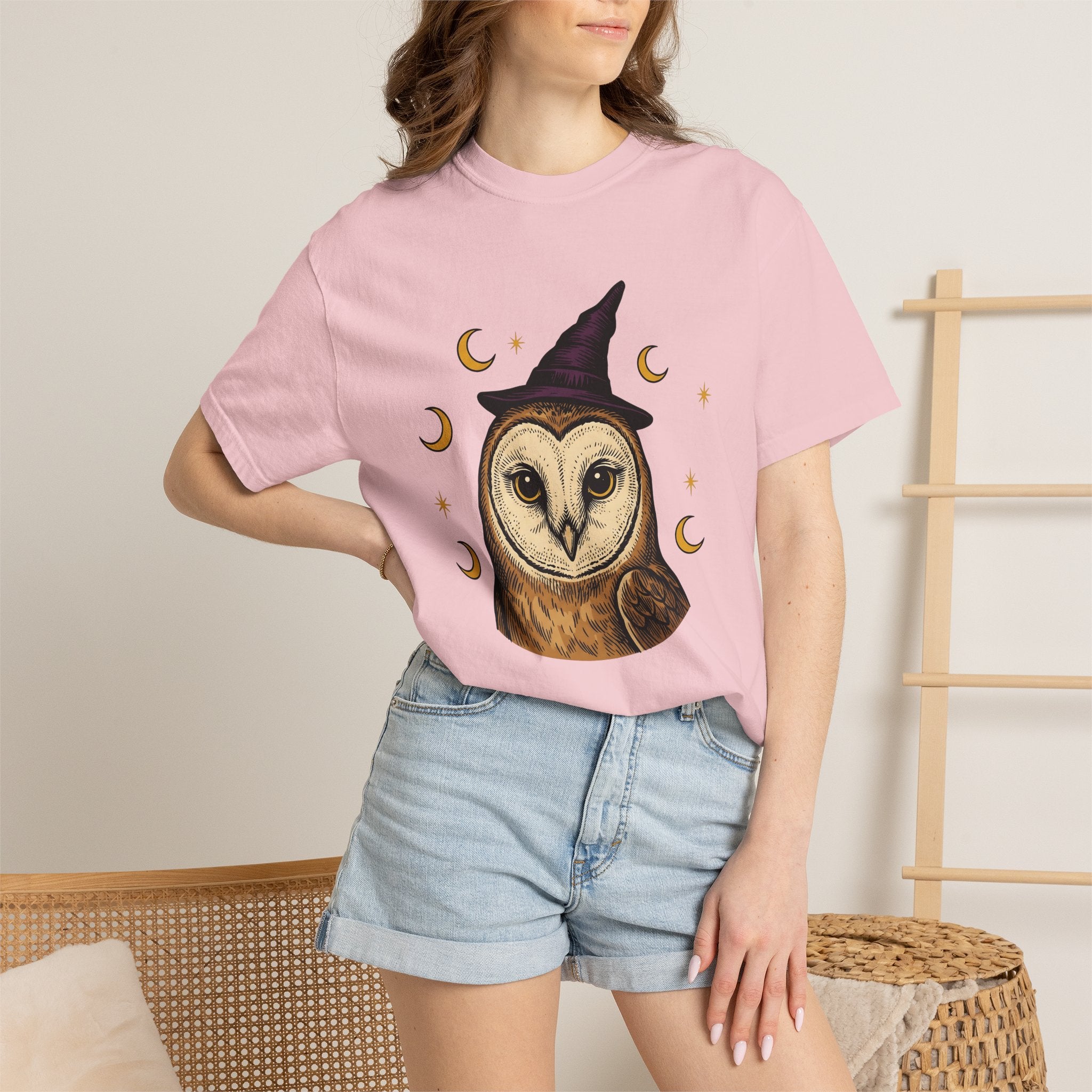 Owl Wizard Hat Shirt Halloween Wildlife Gift Women Sketch Tee Wizard Hat T-Shirt Horror Fan Drawing Graphic Retro Moon Phases Tshirt