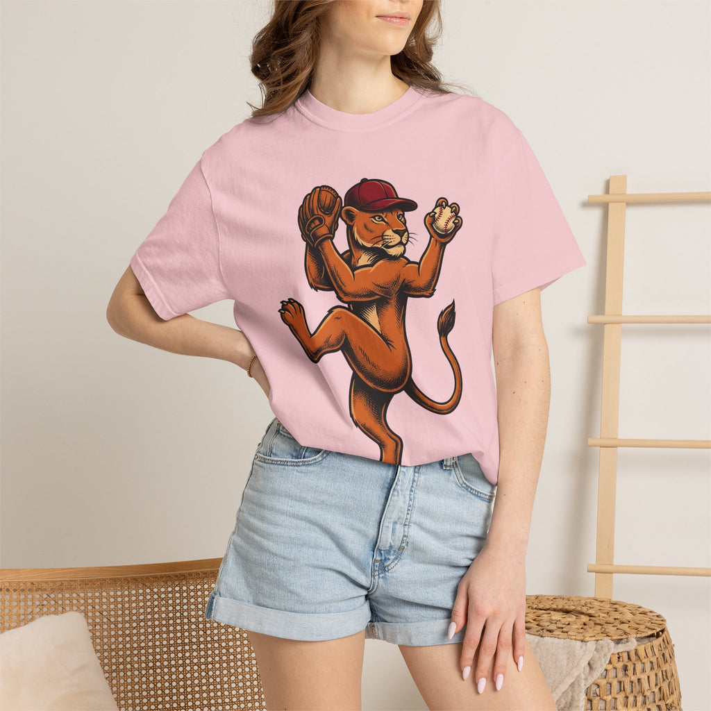 Lion Baseball Player Shirt Moms Recreation Gift Women Line Art Tee Lion T-Shirt Motherhood Fan Minimalist Tshirt Leisure Graphic Classic