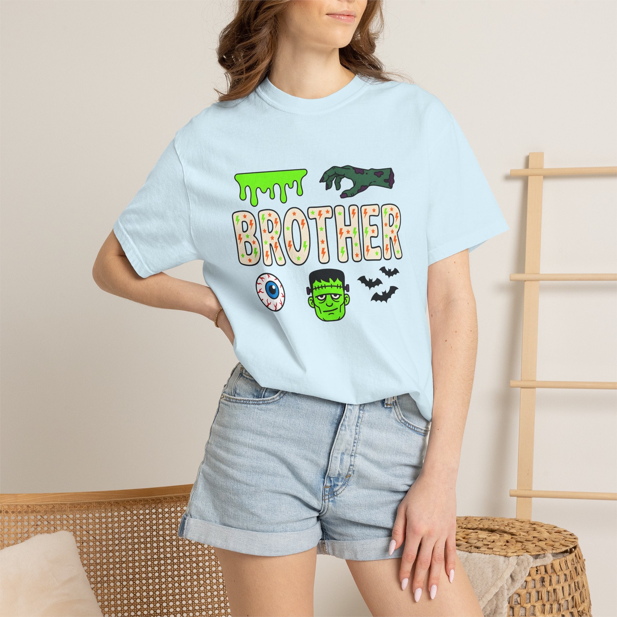 Scary Face Shirt Halloween Group Gift Women Comic Tee Creepy Face T-Shirt Horror Fan Creepy Art Tshirt Team Graphic Illustration Graphic