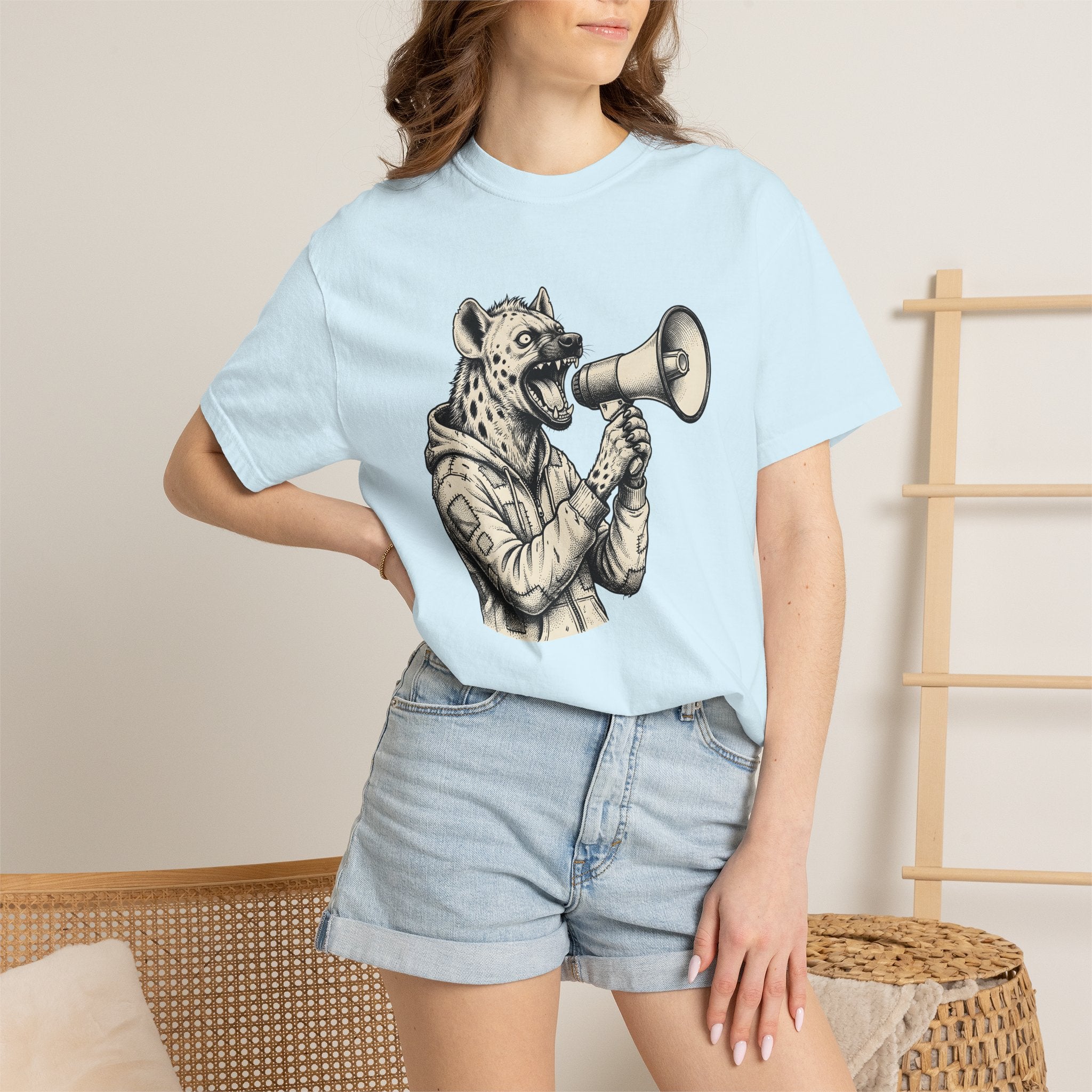 Hyena Loudspeaker Shirt Animals Casual Wear Gift Women Traditional Tee Megaphone T-Shirt Wildlife Fan Vintage Tshirt Streetwear Graphic Hand