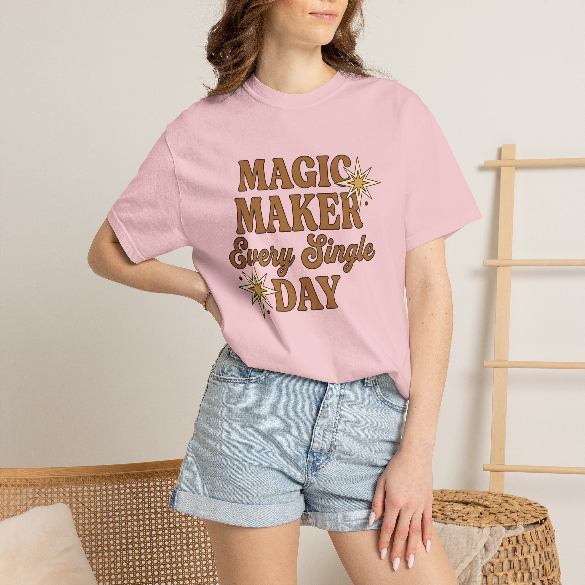 Star Shape Shirt Moms Positivity Gift Women Cartoon Tee Star T-Shirt Motherhood Enthusiast Comic Tshirt Optimistic Graphic Line Art Twinkles