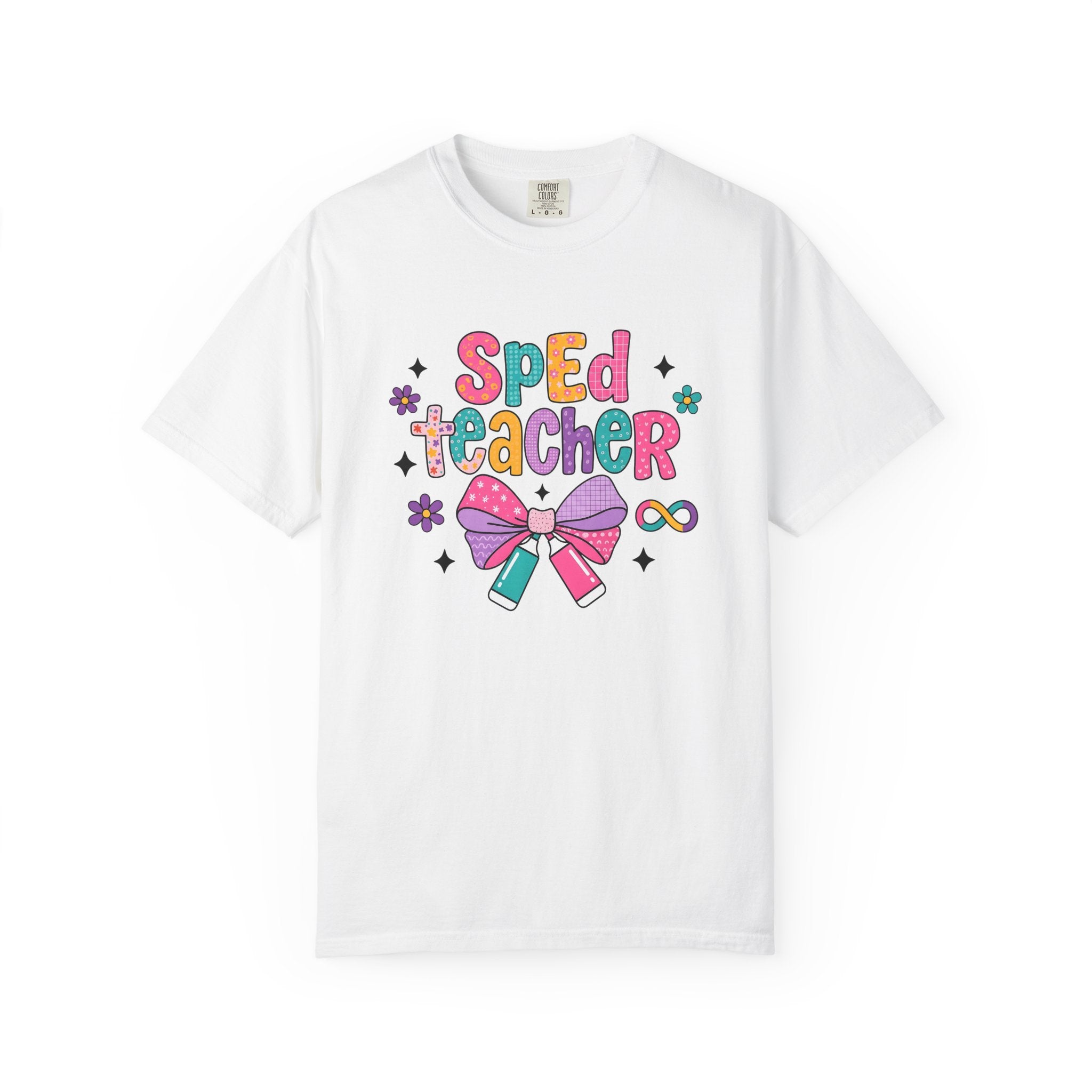 Ribbon Tag Shirt Teacher Classroom Gift Women Fun Illustration Tee Label T-Shirt Educator Enthusiast Illustrated Design School Graphic