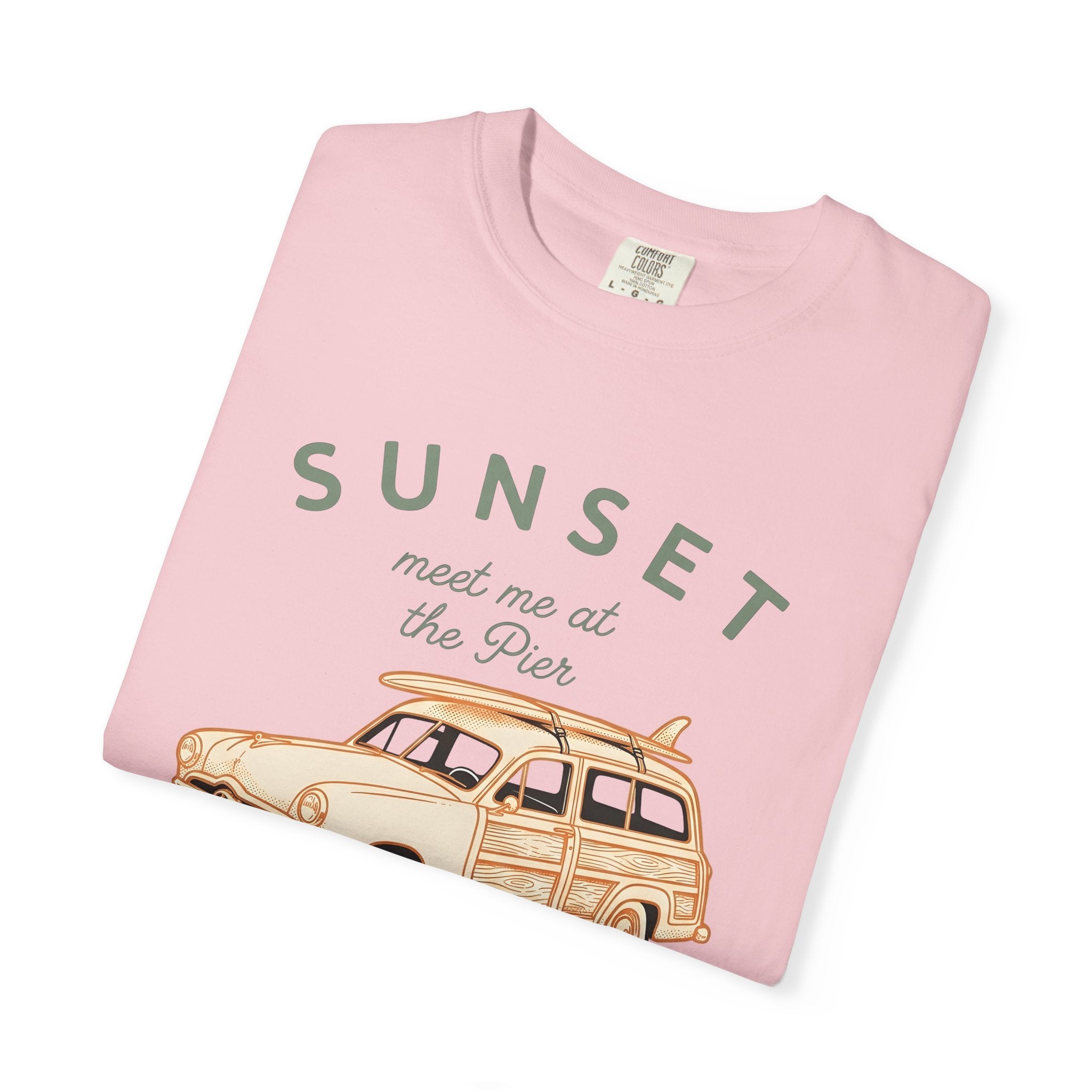 Vintage Surf Wagon Shirt Surfing Beach Gift Women Retro Tee Woody T-Shirt Surfer Enthusiast Vintage Tshirt Coastal Graphic Hand Drawn
