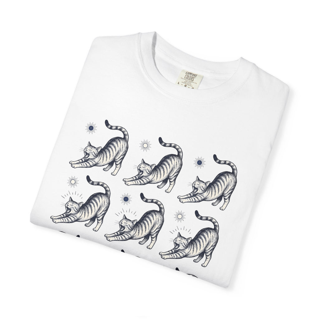 Stretching Feline Shirt Cat Critters Gift Women Classic Tee Cat T-Shirt Kitty Fan Vintage Tshirt Creature Graphic Outline Dawn Tshirt