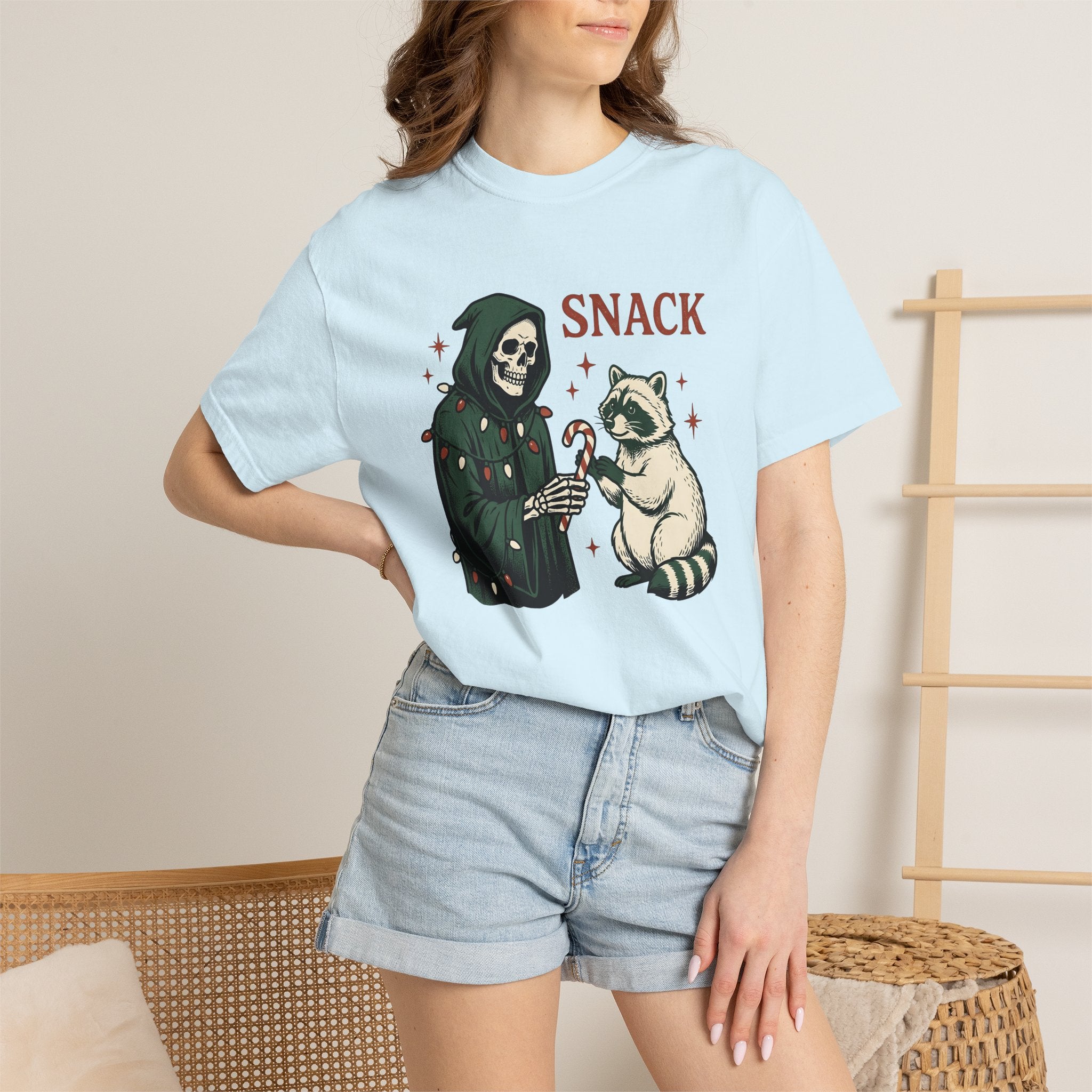 Reaper Raccoon Shirt Christmas Fun Gift Women Heritage Tee Trash Panda T-Shirt Xmas Fan Retro Tshirt Humorous Graphic Vintage-Inspired Sweet