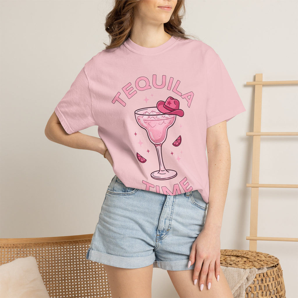Cocktail Glass Shirt Cowgirl Event Gift Women Sketch Tee Martini Glass T-Shirt Rodeo Fan Vintage Drawing Party Graphic Old School Brimmed
