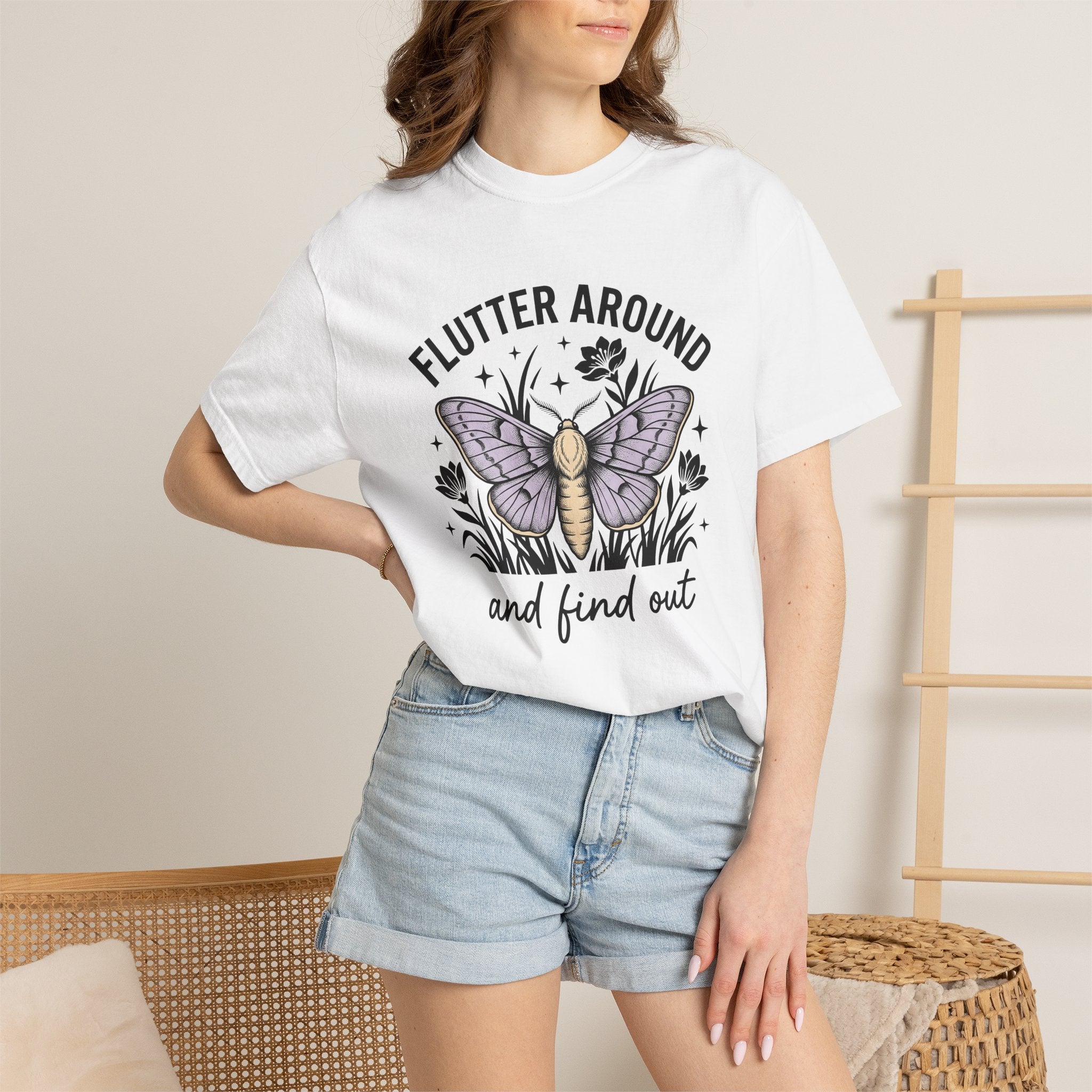 Butterfly Art Shirt Easter Outdoors Gift Women Bohemian Tee Butterfly T-Shirt Spring Fan Hippie Tshirt Nature Graphic Retro Meadow Flowers
