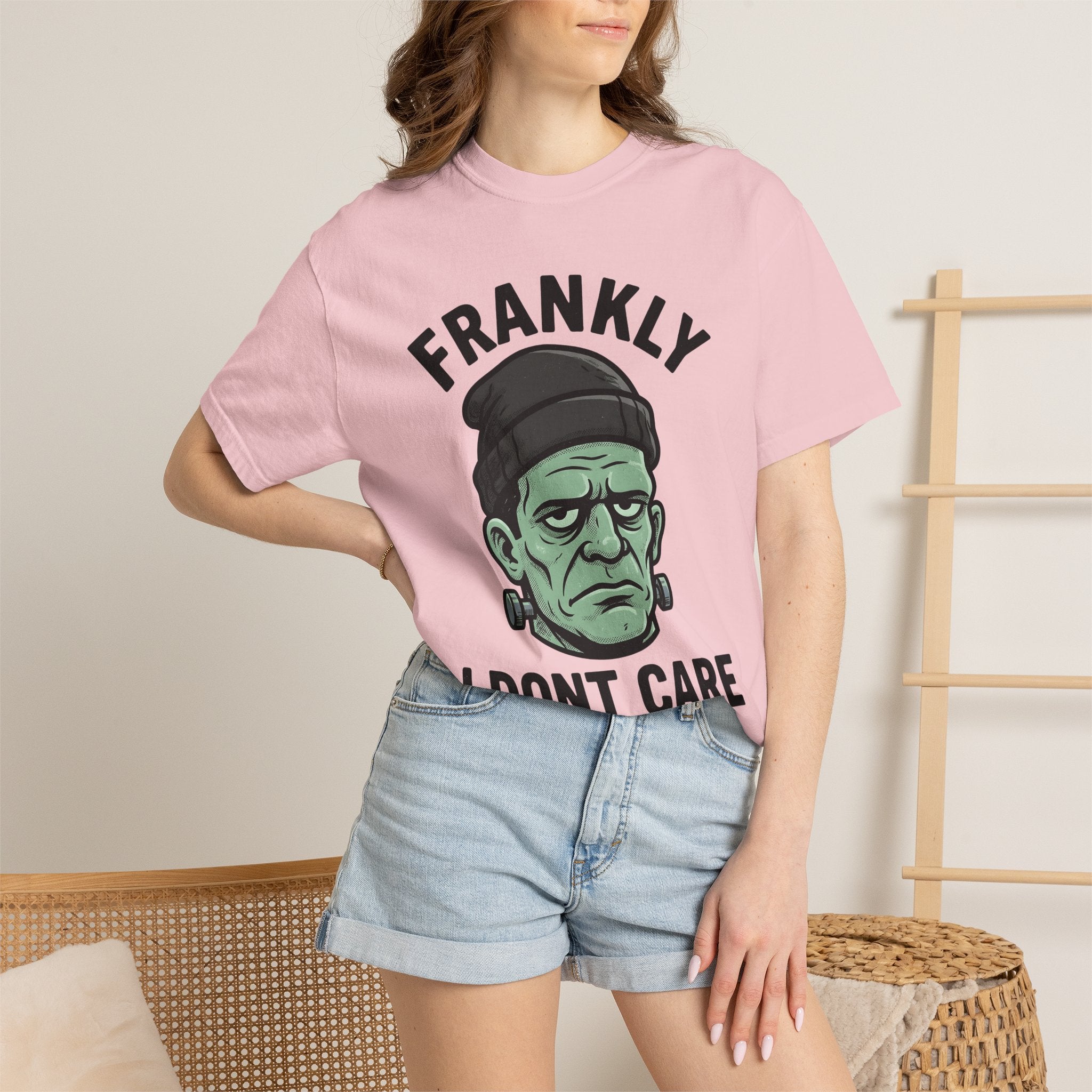 Frankenstein Creature Shirt Halloween Thriller Gift Women Comic Tee Monster T-Shirt Horror Fan Comic Art Tshirt Suspense Graphic Retro Knit