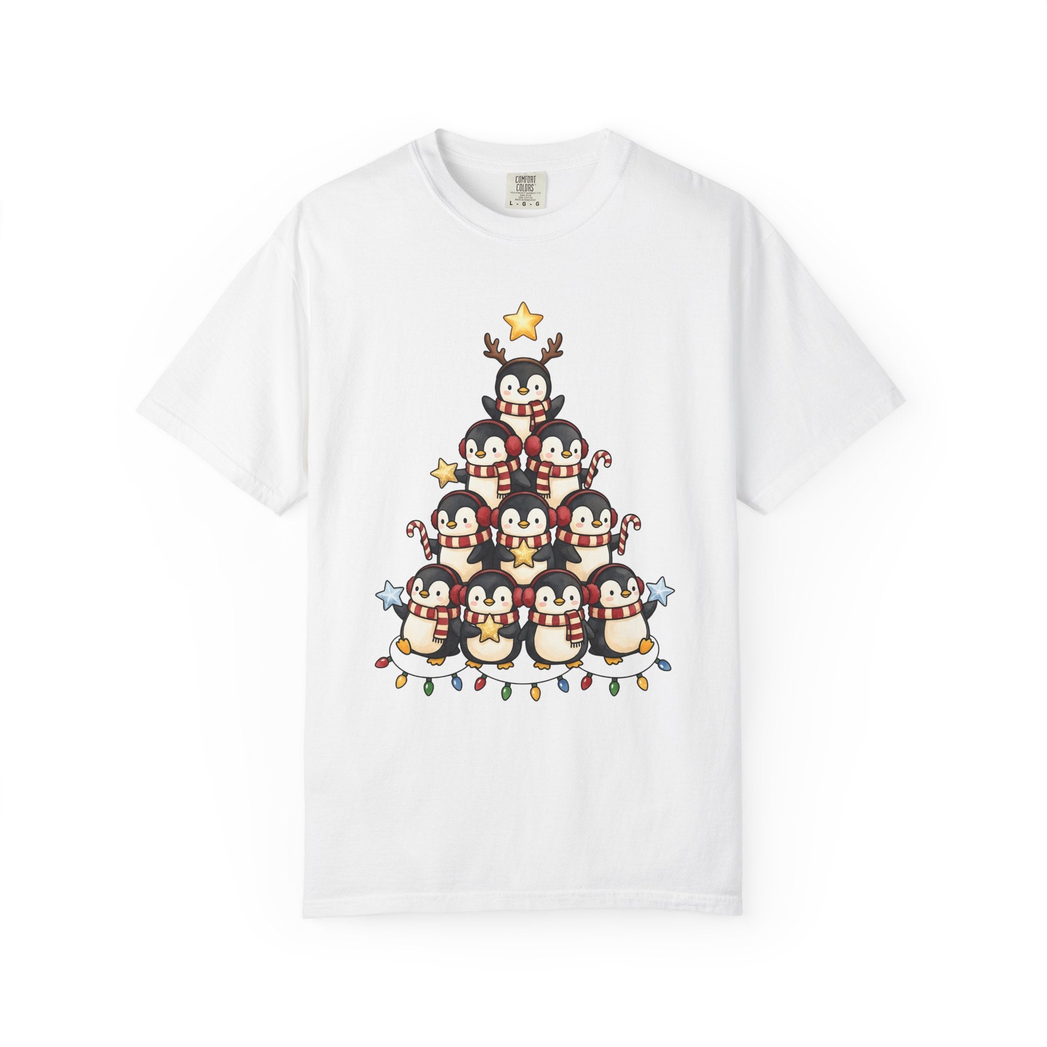 Penguin Tree Shirt Christmas Fauna Gift Women Cartoon Tee Pinguin T-Shirt Christmas Fan Toon Tshirt Wildlife Graphic Gouache Xmas Lights