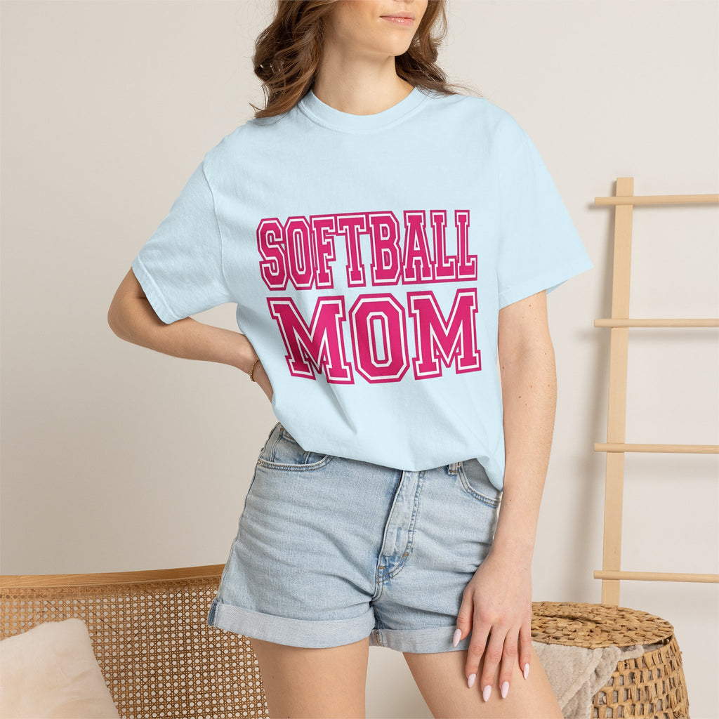 Varsity Text Shirt Moms Softball Gift Women Bold Tee Lettering T-Shirt Mom Fan Typography Tshirt Softball Graphic Retro Sports Theme Tshirt